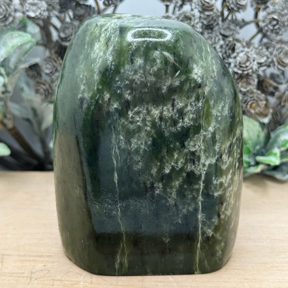 Nephrite Jade Freeform - Picture 2 of 9